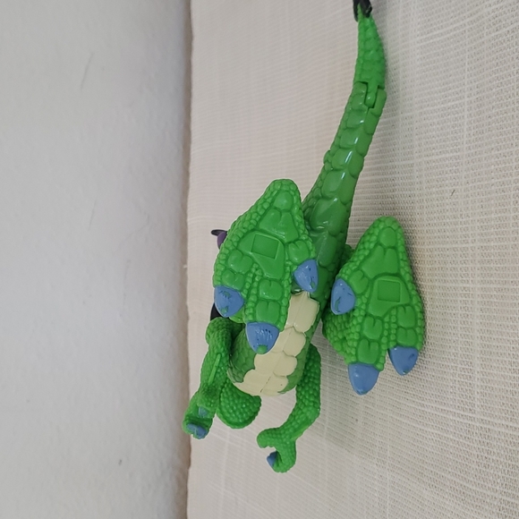 Vintage Green Dragon Action Figure - Picture 7 of 8